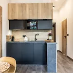 Daire Tatrytop Grey House