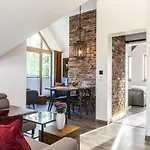 Tatrytop Grey House
