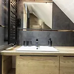 Daire Tatrytop Grey House