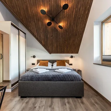 アパート Tatrytop Grey House