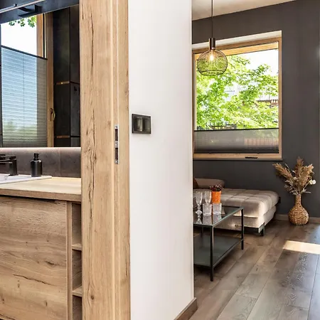 Tatrytop Grey House アパート