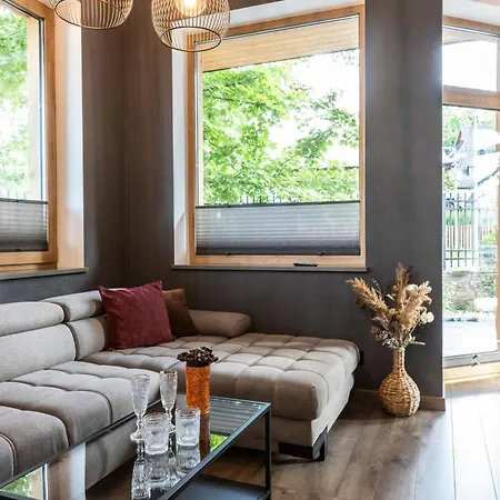 Tatrytop Grey House アパート *