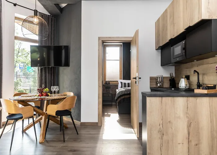 Tatrytop Grey House *