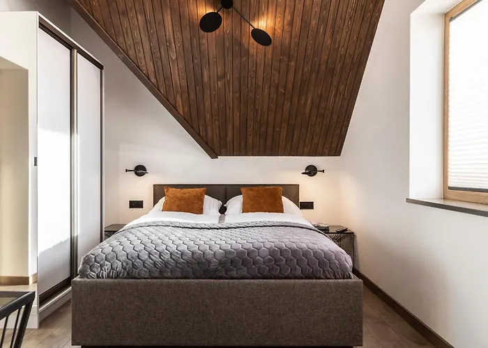 Tatrytop Grey House *